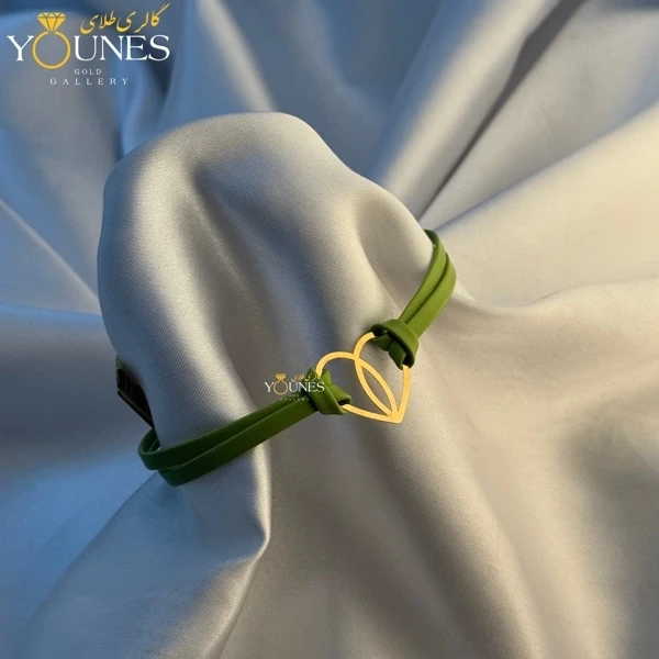 تصویر دوم دستبند طلا چرم دولاین قلب